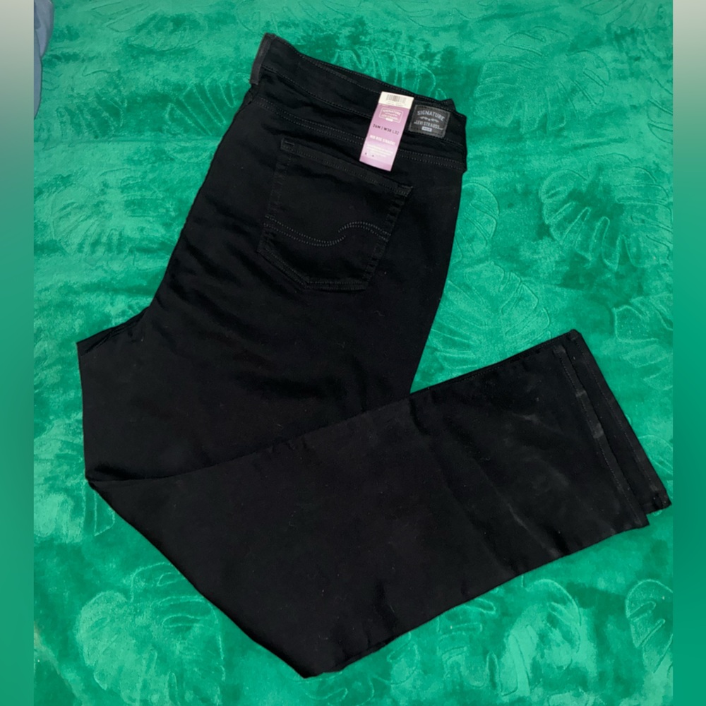 Levi Strauss signature mid rise straight leg black jeans size 26M NWT